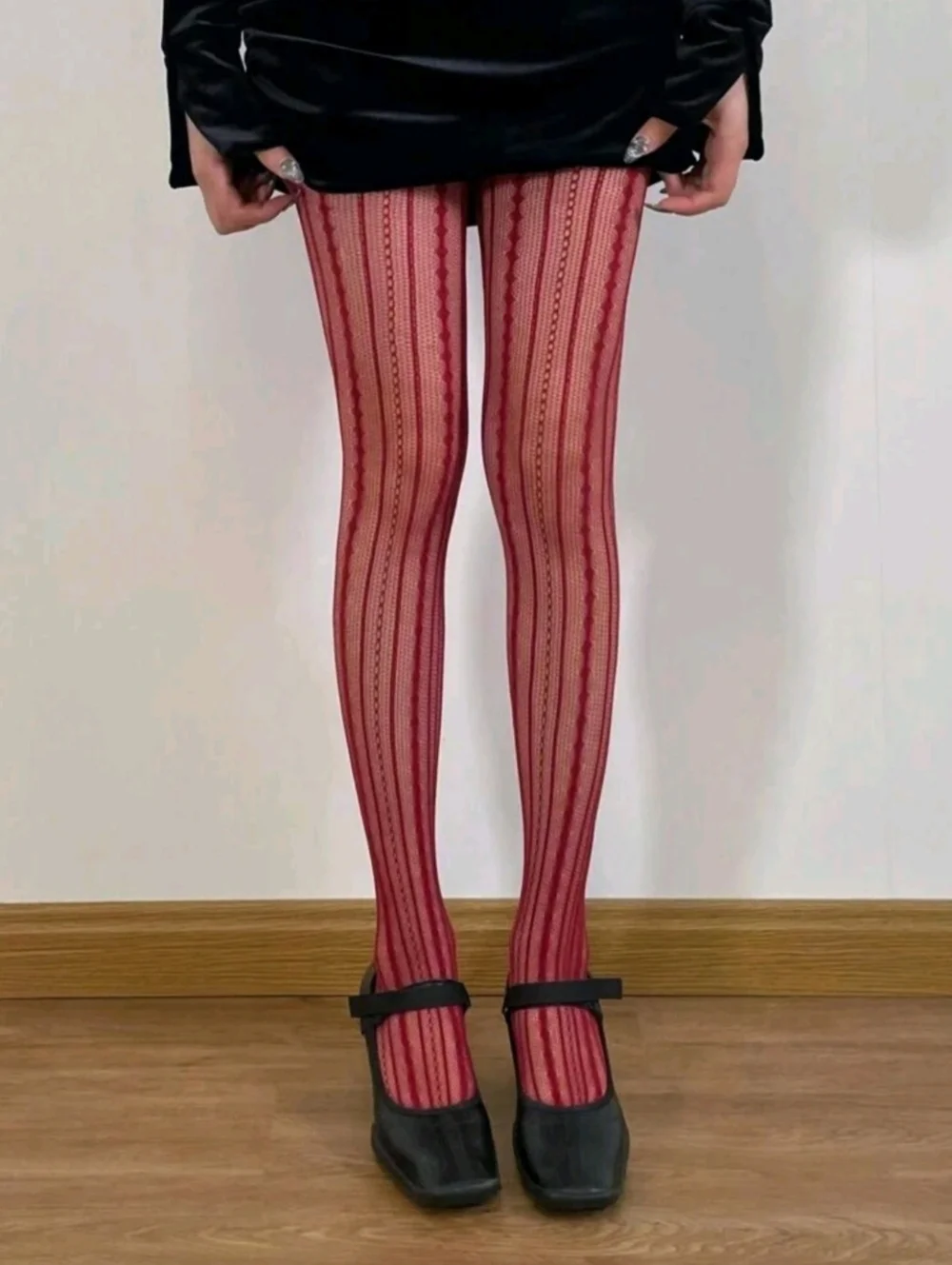 NWT Sexy Red Vintage Romantic Vertical Striped Openwork Hosiery Tights